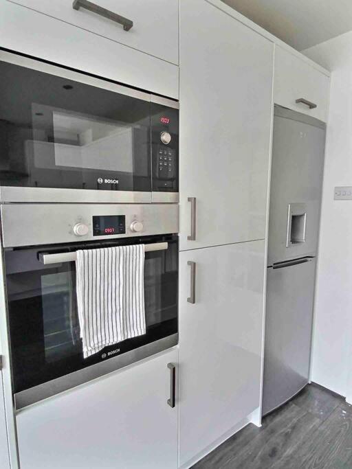 Home In Solihull - Near Nec, Bhx & Solihull Town Centre Бирмингем Экстерьер фото
